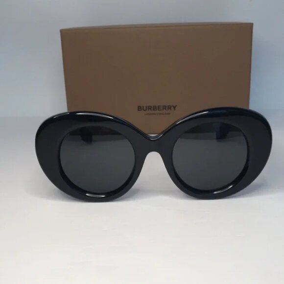 Cyber Monday! $599  NEW  BURBERRY  MARGOT BLACK SUNGLASSES main image 4